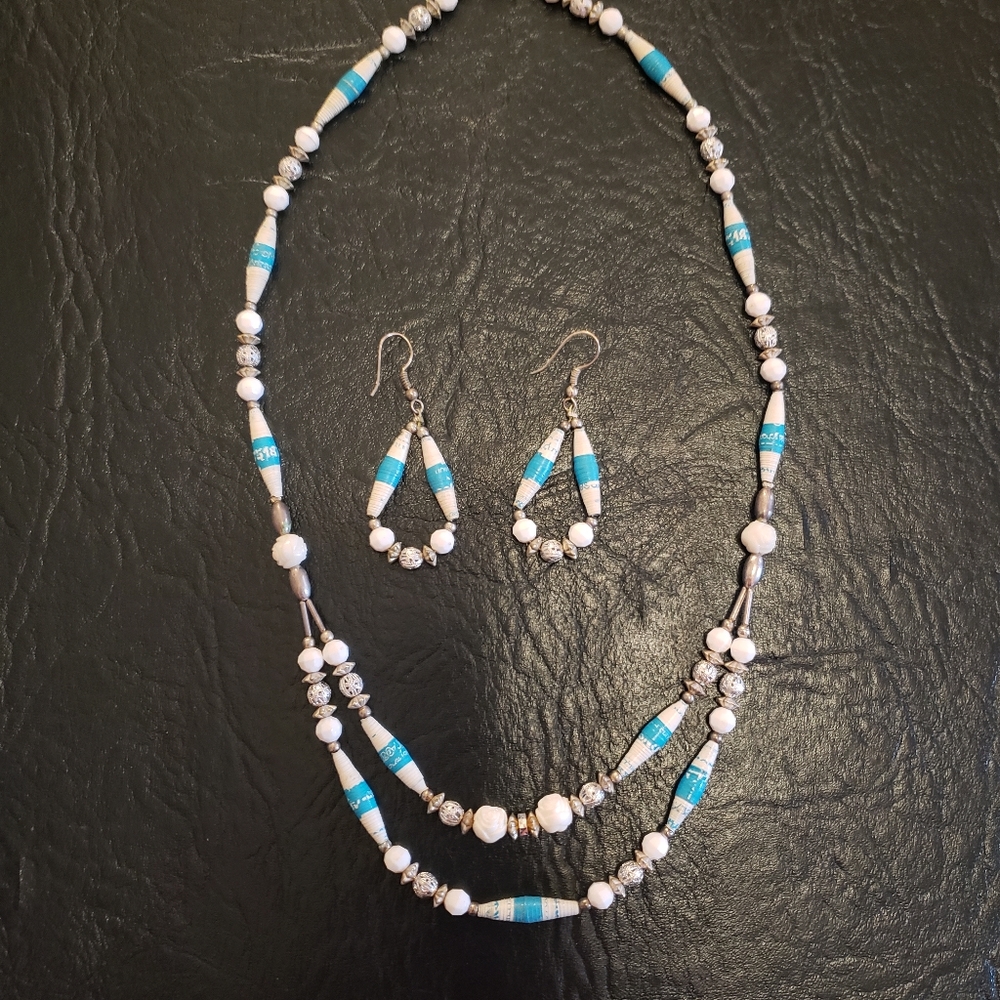 Necklace and earrings set
